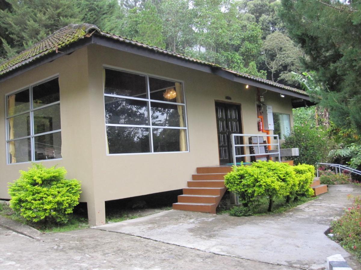 J Residence Kampong Kundassan エクステリア 写真