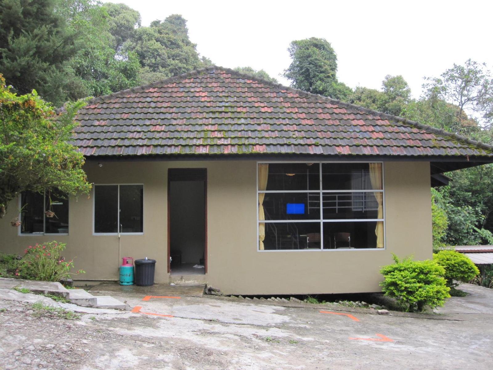 J Residence Kampong Kundassan 部屋 写真